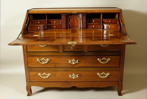 Mobilier Bureau et Secrétaire - Commode scribanne malouine en acajou - Saint-Malo XVIIIe