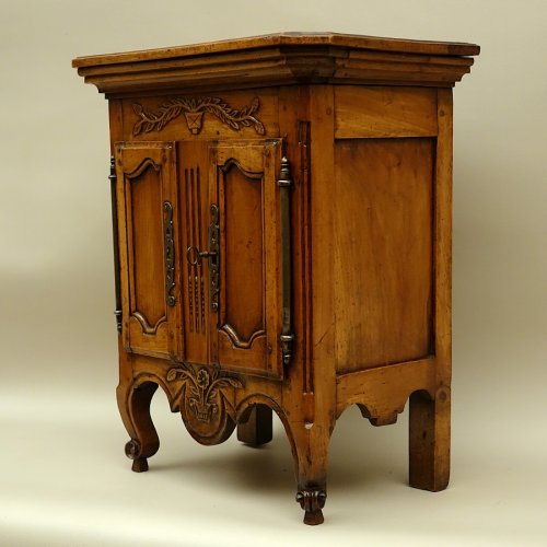 Collections Meuble de Maîtrise - Armoire dite de maîtrise - Val de Loire début XIXe