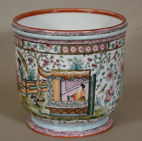 Céramiques, Porcelaines  - Cache-pot aux chinois en porcelaine de Bayeux