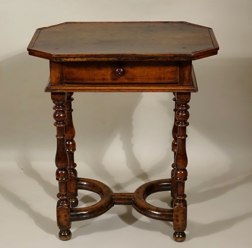 Petite table de cabaret Louis XIII - Bourgogne XVIIe - Mobilier Style Louis XIII