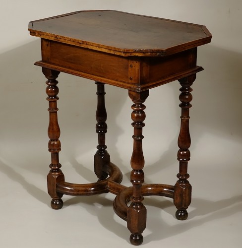 Petite table de cabaret Louis XIII - Bourgogne XVIIe - Louis XIII