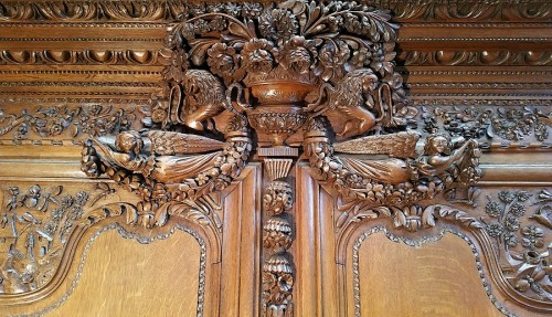 Antiquités - Armoire de mariage normande "aux personnages" - Bayeux XIXe siècle