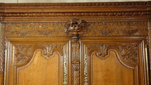 Mobilier Armoire - Armoire de mariage viroise aux attributs de chasse et de pêche