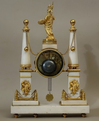 Louis XVI - Pendule portique à la Minerve - Époque Louis XVI