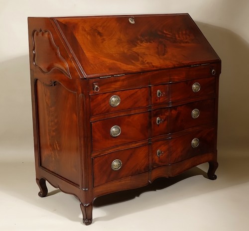 Louis XV - Commode scriban de port en acajou massif d'époque XVIIIe