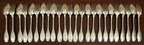Petite ménagère aux chardons en argent (37 pièces) - Époque Art nouveau - Argenterie et Arts de la table Style Art nouveau