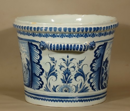 Caisse à oranger - Nevers XVIIe siècle - Céramiques, Porcelaines Style Régence