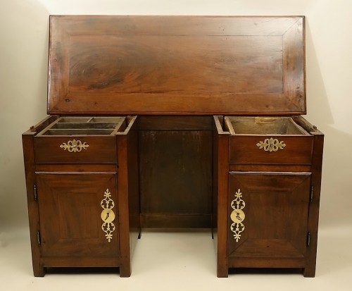 Furniture  - French (Saint-Malo) 18th century &quot;Bureau plat à caissons&quot; in mahogany