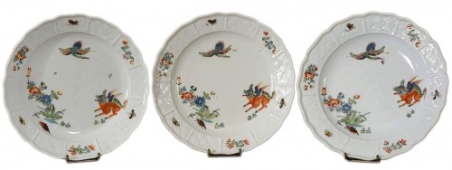 Trois assiettes en porcelaine de Meissen XVIIIe