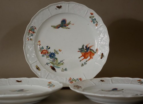 Trois assiettes en porcelaine de Meissen XVIIIe - Céramiques, Porcelaines Style 