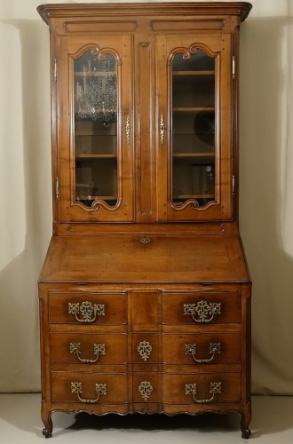 Commode bureau bibliothèque. Travail nantais d'époque XVIIIe - Mobilier Style Louis XV