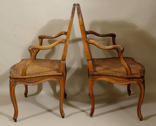 XVIIIe siècle - Paire de fauteuils cannés - Époque Louis XV