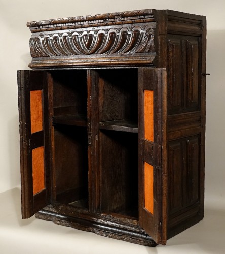 Mobilier Bibliothéque, vitrine - Petite armoire murale de sacristie d'époque Première Renaissance