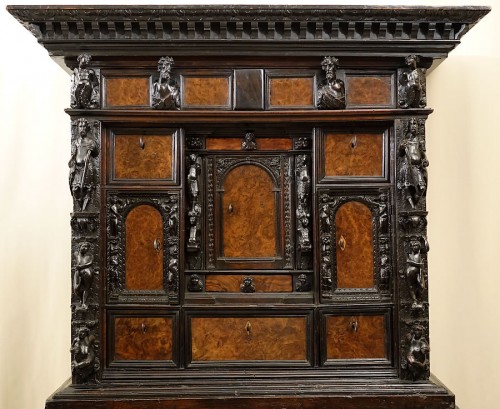 Cabinet dit stipo "a bambocci" et sa crédenzina, Gênes fin du XVIe siècle - Renaissance