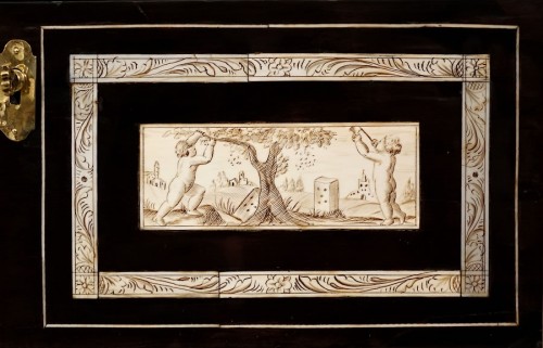Coffret Louis XIV en ivoire et ferréol France XVIIe siècle - Antiquités Philippe Glédel