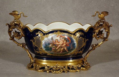Antiquités - Jardinière en porcelaine montée bronze - Époque Napoléon III