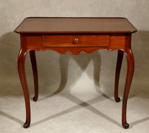 Table cabaret en acajou massif - Bordeaux XVIIIe - Mobilier Style Louis XV