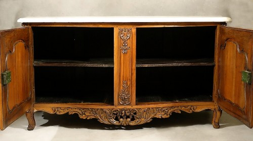 18th century - French Buffet de chasse, curved all sides - Aix-en-Provence 18th century