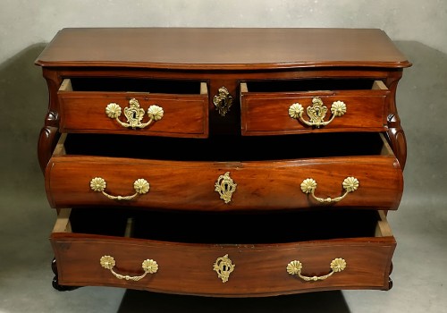 Bordeaux mahogany chest of drawers - Louis XV