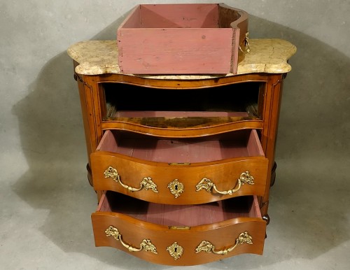 Louis XV - Petite commode d'entre-deux d'époque Louis XV