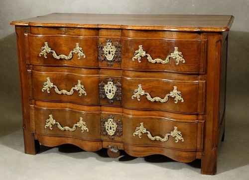 Commode du Dauphiné d'époque Louis XIV aux armoiries des Habsbourg - Antiquités Philippe Glédel