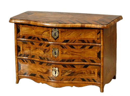 Chest of drawers "de maîtrise" of the 18th century in Coromandel