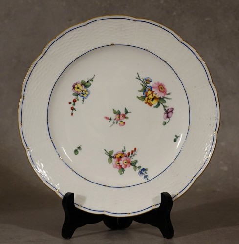 Porcelain & Faience  - Four &quot;wicker&quot; plates - Sèvres 18th century