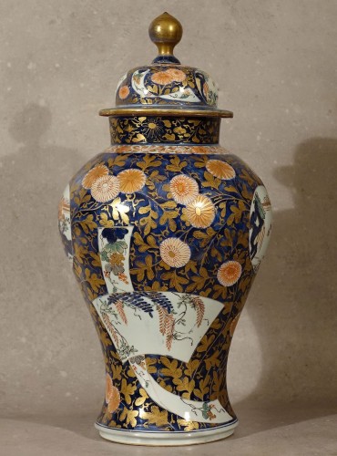 Large lided vase - Japan late 17th century - 