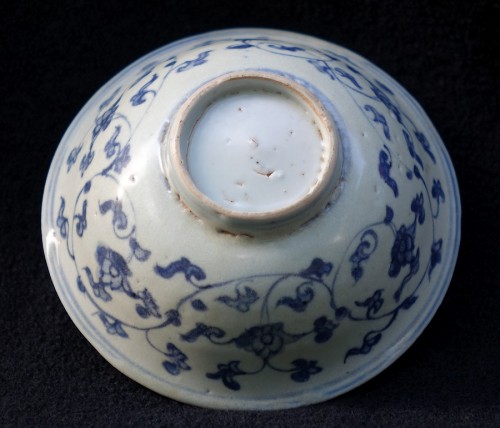 Coupe en porcelaine bleu-et-blanc de Chine - Epoque Ming - 