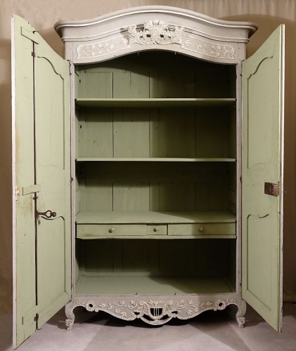 Armoire de mariage provençale laquée - Nîmes XVIIIe siècle - Mobilier Style Louis XV