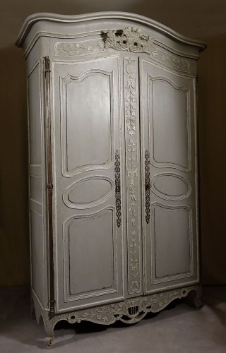 XVIIIe siècle - Armoire de mariage provençale laquée - Nîmes XVIIIe siècle