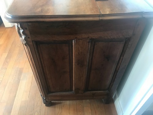 Louis XV - Walnut crossbow chest of drawers - Lyon 18th century