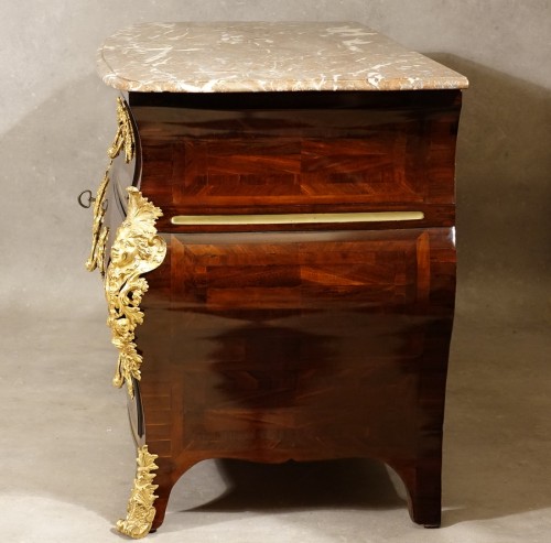 French Regence - French Regence commode &quot;à pont&quot; in amourette wood stamped ID for Jacques Denizot
