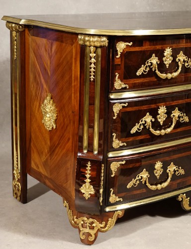 Antiquités - Commode Louis XIV au grand masque de Cérès par Thomas Hache