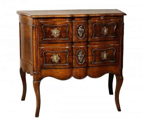 Petite commode d'entre-deux en noyer - Provence XVIIIe