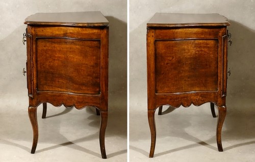 XVIIIe siècle - Petite commode d'entre-deux en noyer - Provence XVIIIe