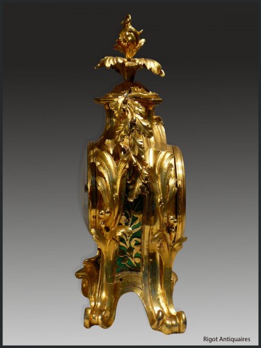 Pendule et son socle signée Munier d'époque Louis XV - Louis XV