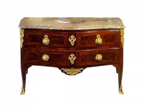 Commode d'époque XVIII siècle estampillée P. GARNIER