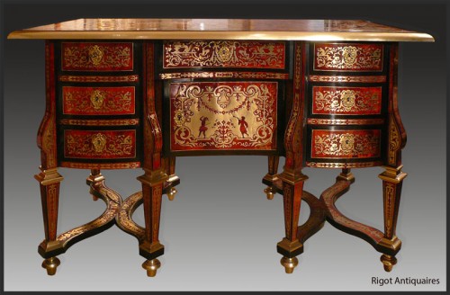 Bureau Mazarin attribué à N. SAGEOT d'époque Louis XIV - Mobilier Style Louis XVI