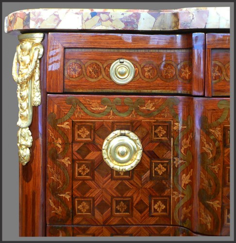 18th century - Commode stamped Pierre DENIZOT, Transition Louis XV – Louis XVI period