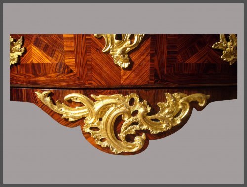 XVIIIe siècle - Commode d'époque XVIIIe siècle