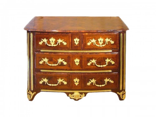 Commode marquetée d'époque Régence