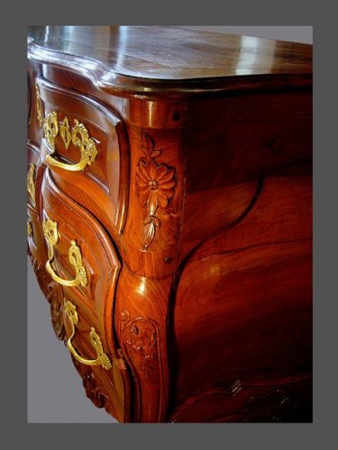 Louis XV - Commode bordelaise d'époque XVIIIe siècle