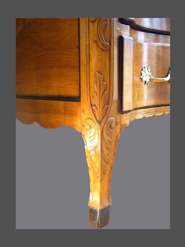 Commode grenobloise d'époque XVIIIe siècle - Antiquités Rigot et Fils