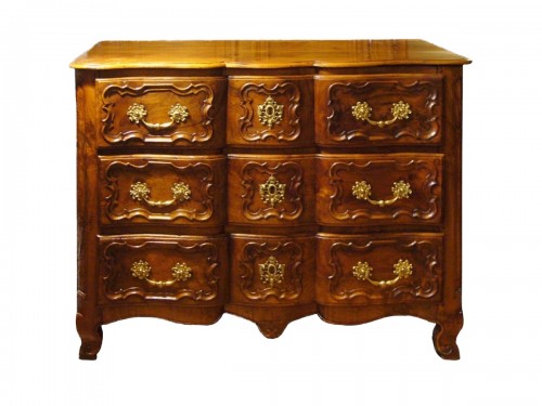 18th century chest of drawers