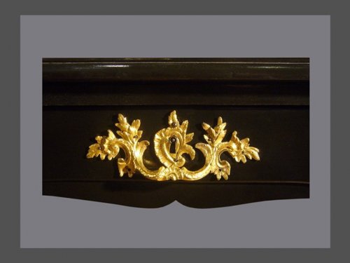 Antiquités - Bureau plat en laque d'époque Louis XV