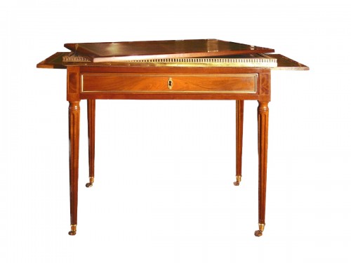 Louis xvi mahogany table