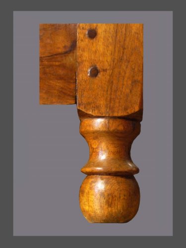 18th century - 18th century walnut commode