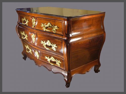 Commode de port bordelaise d'époque Louis XV - Mobilier Style Louis XV