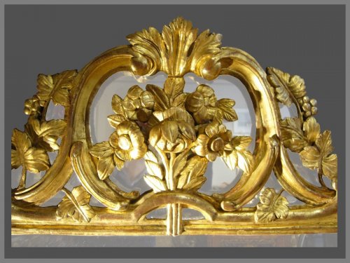 Miroir provençal en bois doré d'époque Louis XV - Miroirs, Trumeaux Style Louis XV